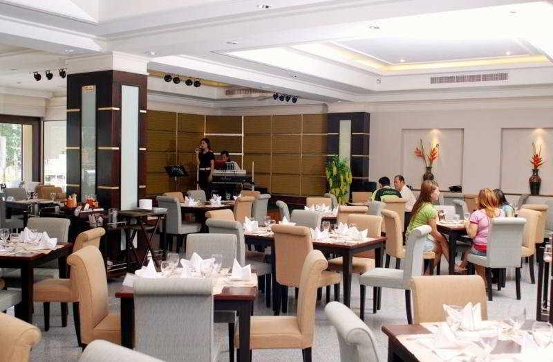 Chakungrao Riverview Hotel Kamphaeng Phet Exterior photo