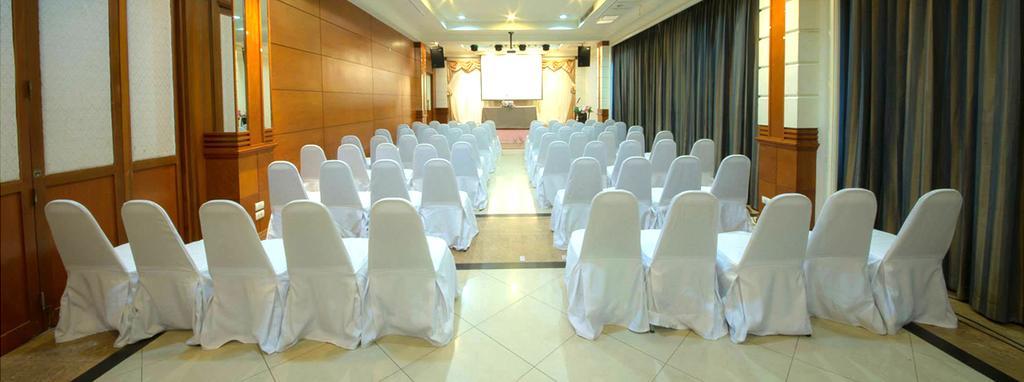 Chakungrao Riverview Hotel Kamphaeng Phet Exterior photo